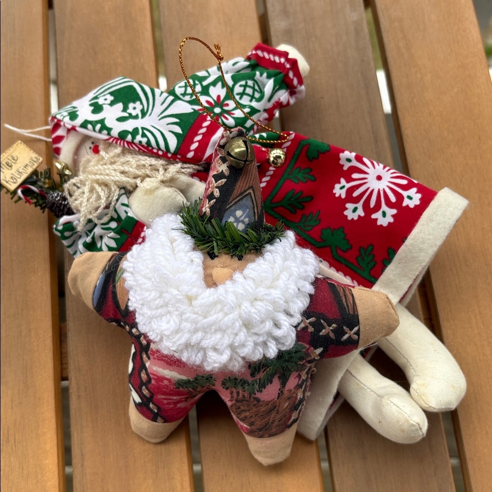 Set Of Santa Claus Fabric Hawaiian Ornaments